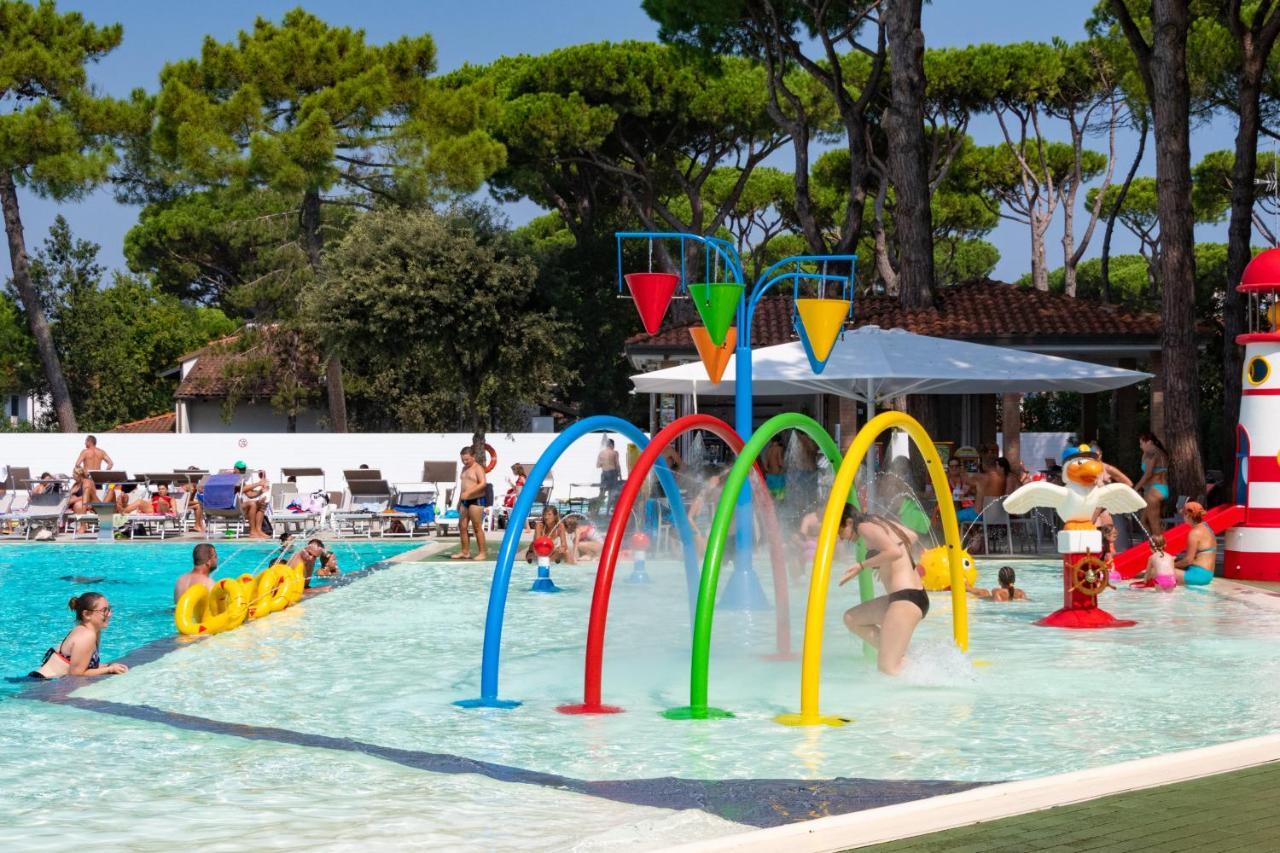 Hotel Camping Mare E Pineta à Lido di Spina Extérieur photo