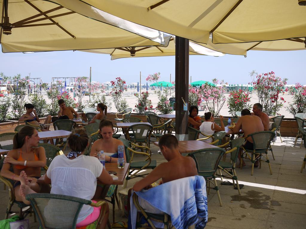 Hotel Camping Mare E Pineta à Lido di Spina Extérieur photo